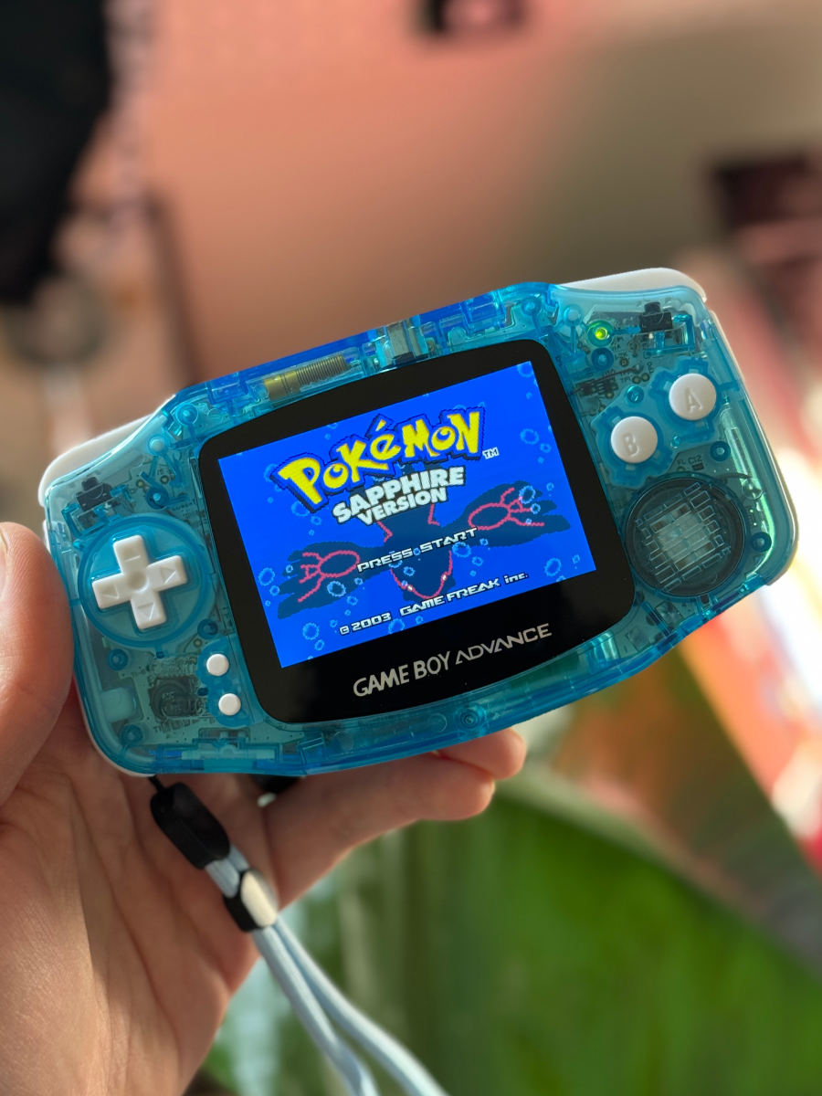 GBA-clear-blue-white-gameboy-modded-console